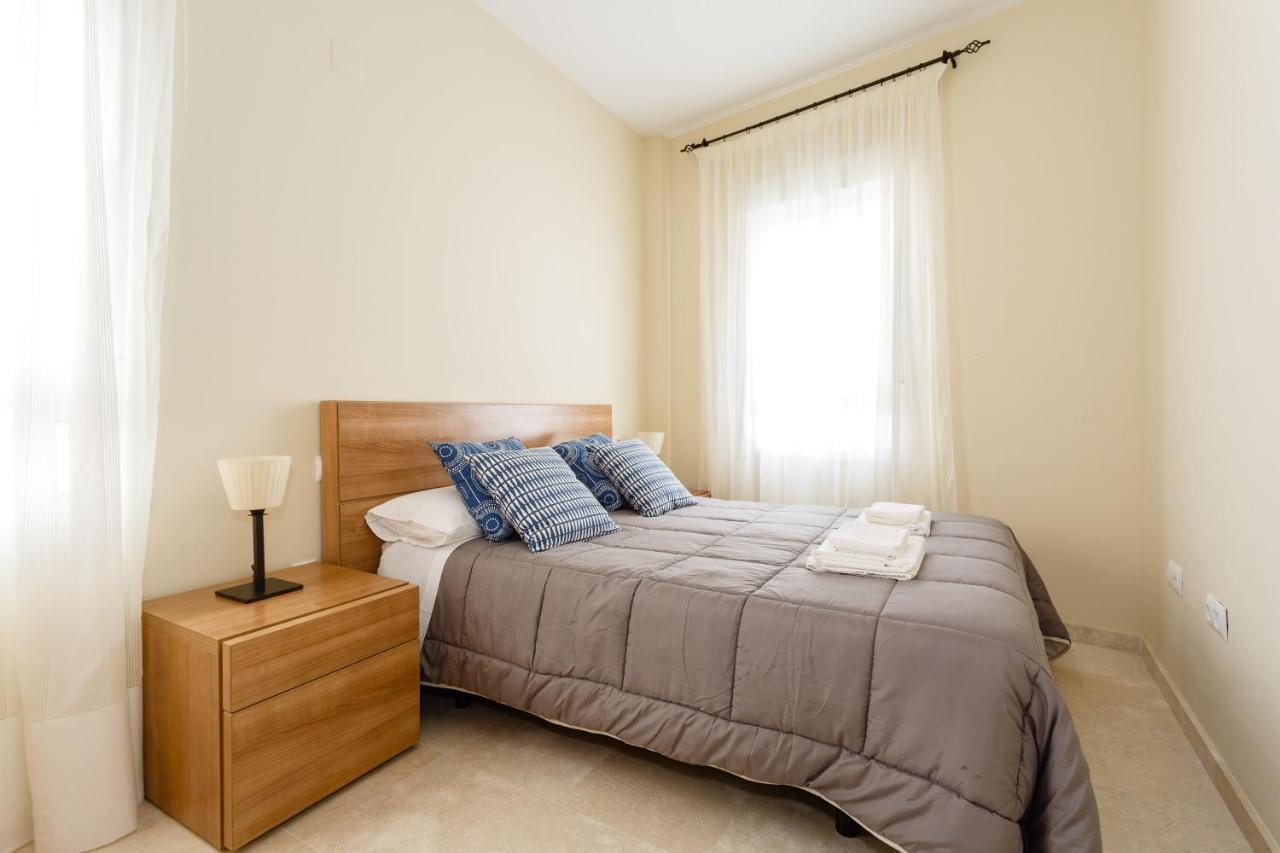 Apartamento Playa Cadiz By Isa Hoteles Екстер'єр фото